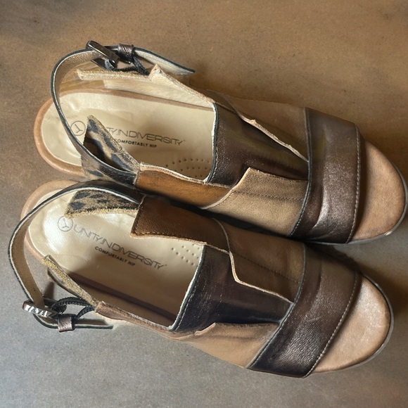 Unity.In.Diversity - Femey Leather Sandal with Block Heel - Size 37/6.5 - Picture 3 of 9